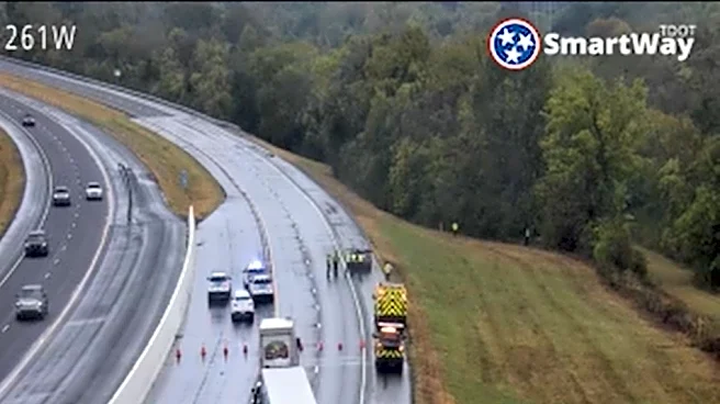 I-40 westbound shut down in Nashville after wreck