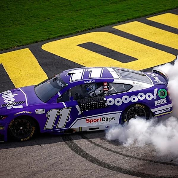 NASCAR Cup Series Las Vegas lineup, TV schedule for Sunday's race