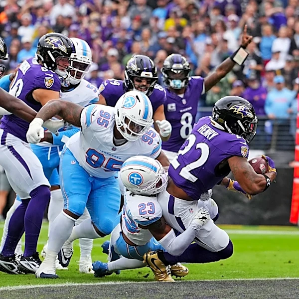 Baltimore Ravens stuff Tennessee Titans in Derrick Henry reunion
