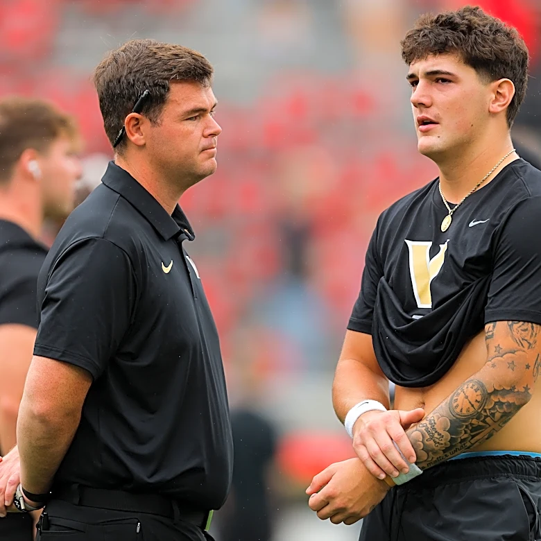 QB Jared Curtis stays on Vanderbilt football injury report before Ole Miss game