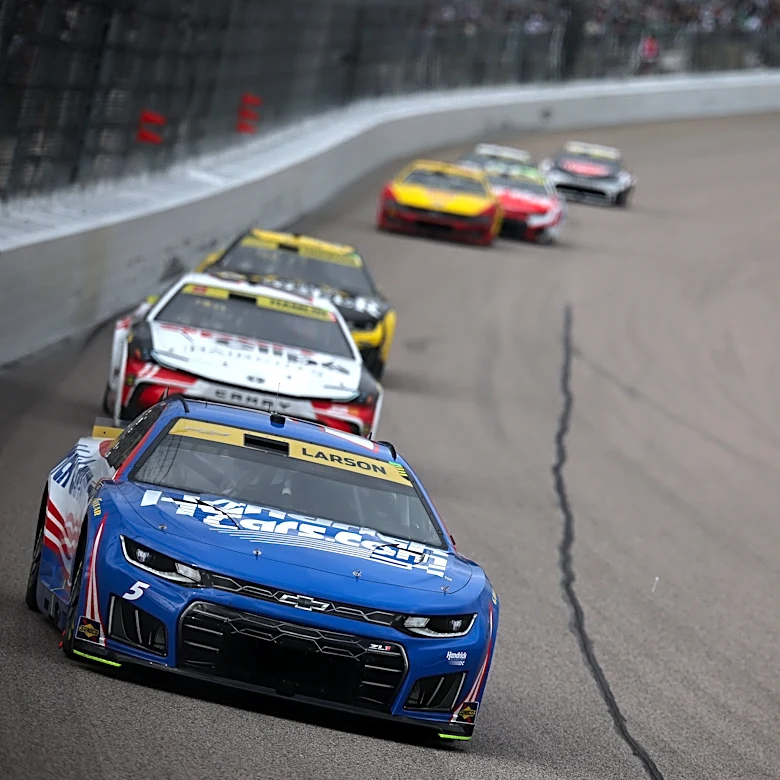 NASCAR Charlotte qualifying results, Kyle Larson on Cup Series pole as starting lineup set