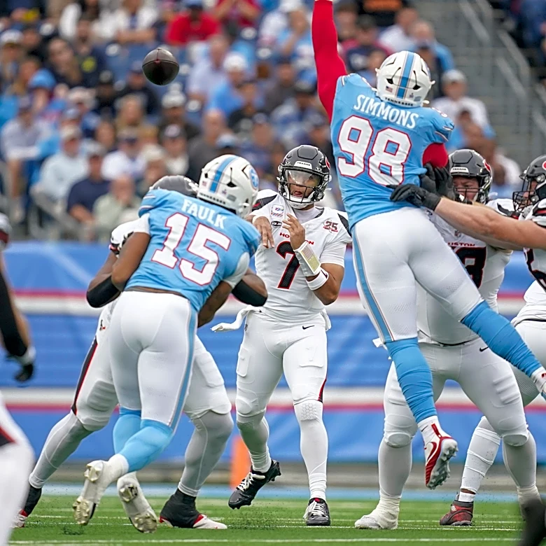 Fans boo as Tennessee Titans reach 0-5 after Houston Texans loss