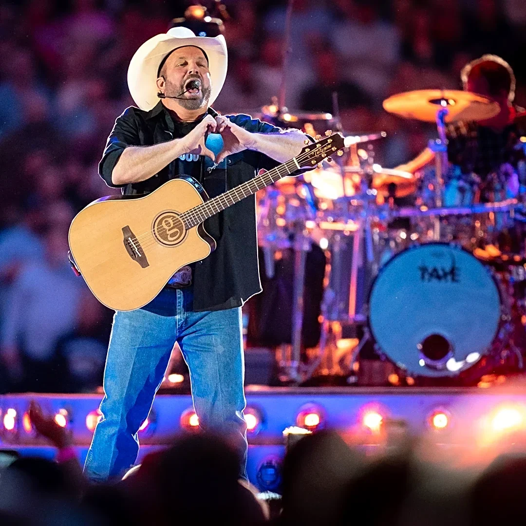 Garth Brooks and Trisha Yearwood signed guitar up for auction