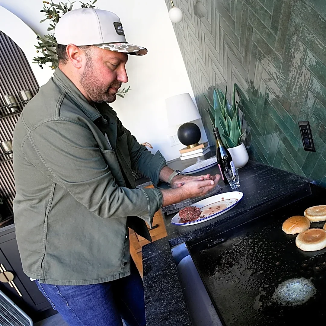 'Serial Griller' TV show showcases Nashville and the Hemingway Burger