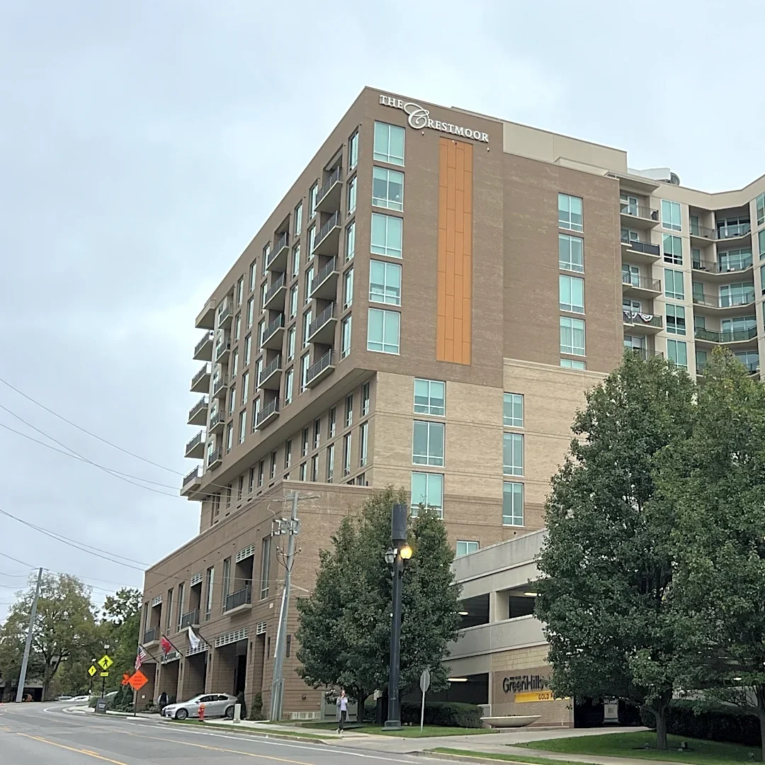 Woman falls to her death at Nashville senior living facility