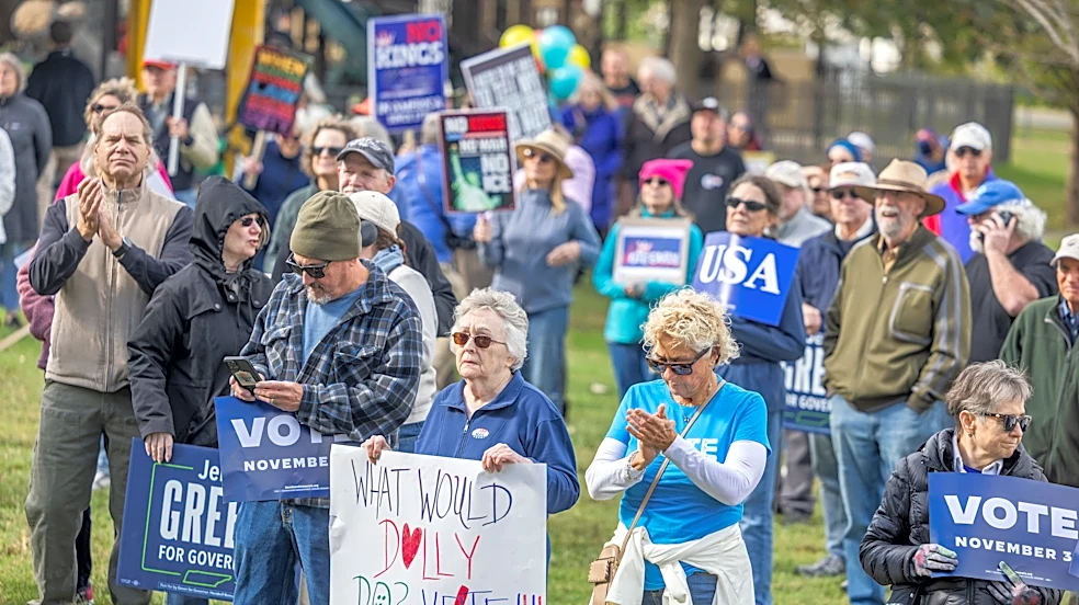 No Kings rallygoers in Nashville encourage voters to head to polls