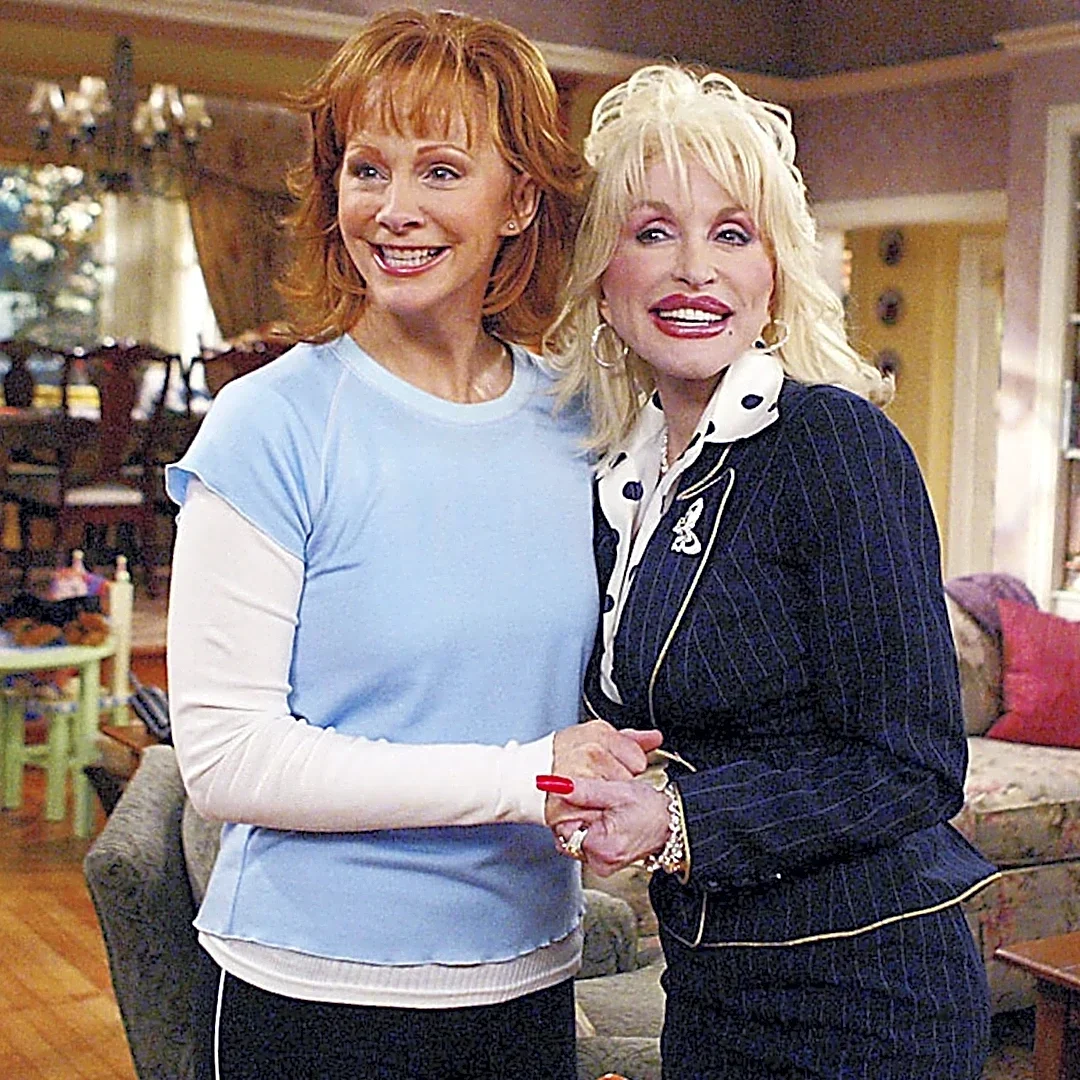 Reba McEntire's delivers emotional speech during Dolly Parton tribute