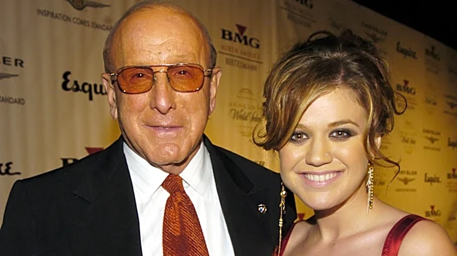 Revisiting Kelly Clarkson And Music Producer Clive Davis' Public Feud