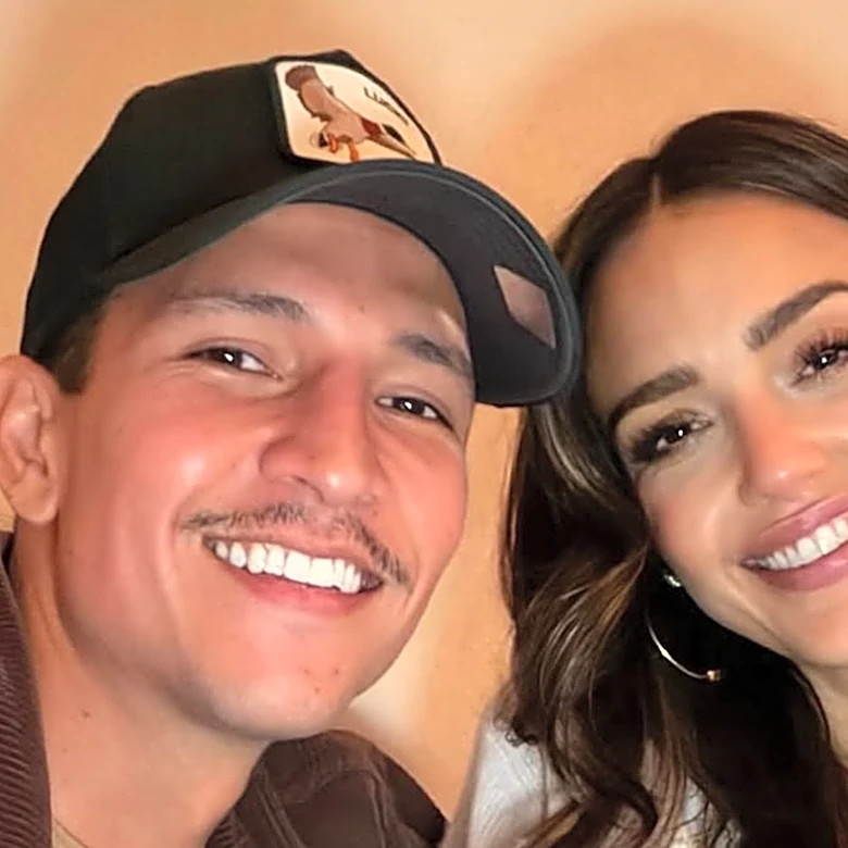 The Internet Thinks Jessica Alba & Danny Ramirez Are Losing Steam, But Haters Have It Wrong