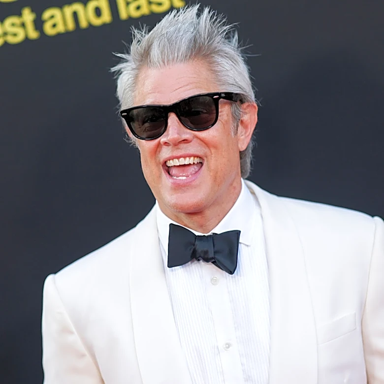 Johnny Knoxville Has Had Quite The Gray Hair Transformation