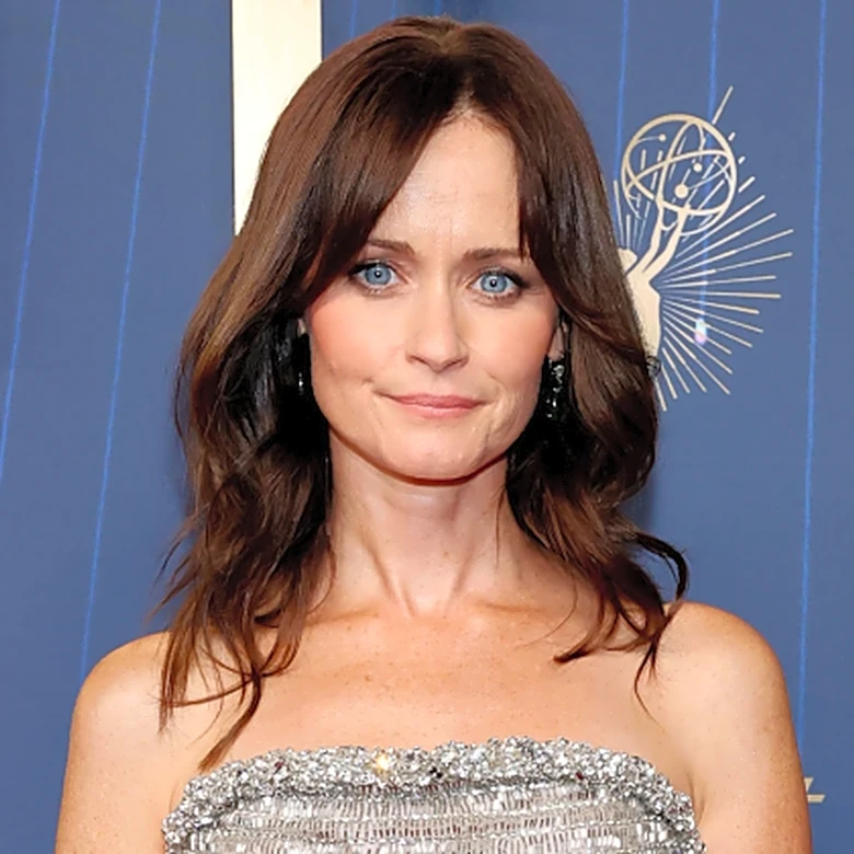 Alexis Bledel Looks So Different Ditching Her Signature Look