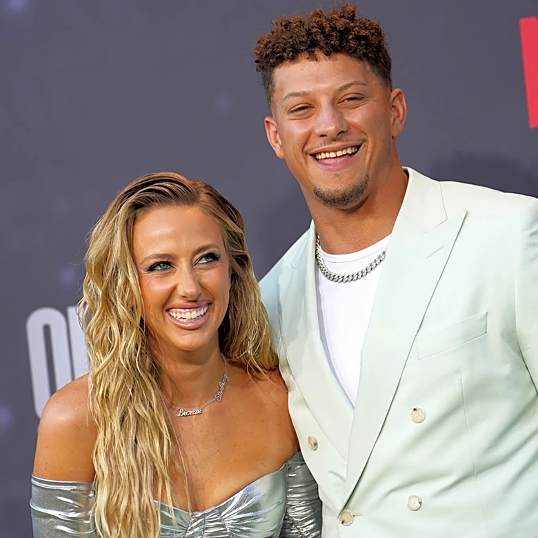 Brittany & Patrick Mahomes Start Up The Rumor Mill Again With Separate World Cup Seats