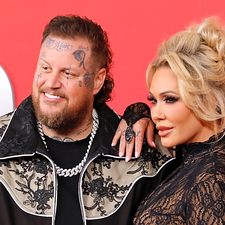 Jelly Roll & Bunnie Xo's Seemingly Smooth Divorce Just Veered Down A Rocky Path