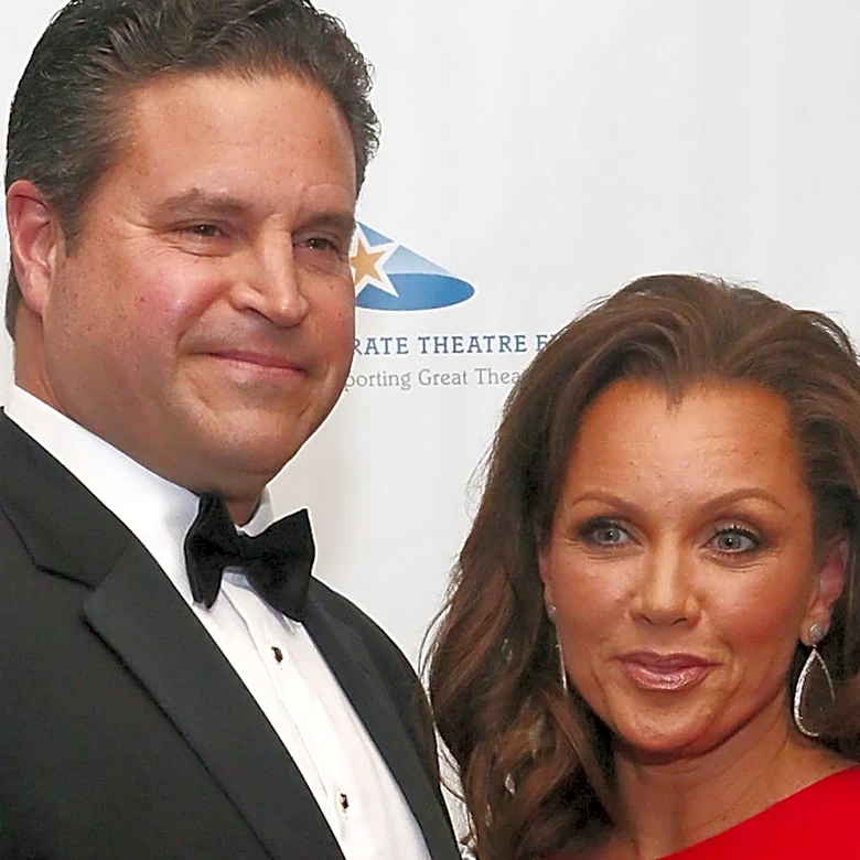 One Of Vanessa Williams' Ex-Husbands Has Completely Vanished From The Spotlight