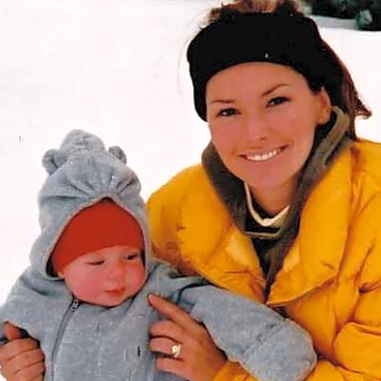 Shania Twain & Mutt Lange's Rarely Seen Son Is All Grown Up And Unrecognizable Now