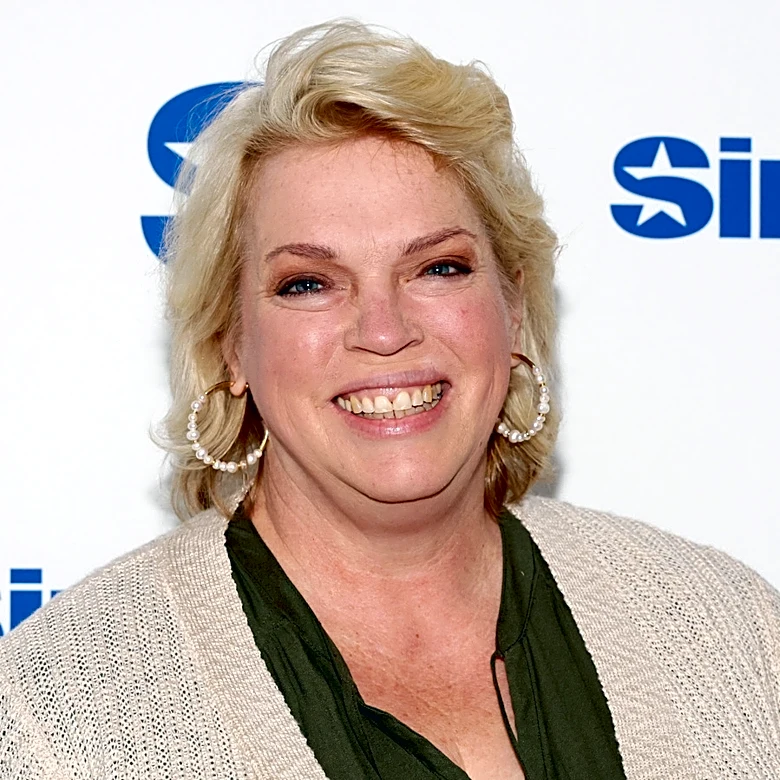 Sister Wives Star Janelle Brown Debuts Her New Man, And The Reactions Are Unanimous