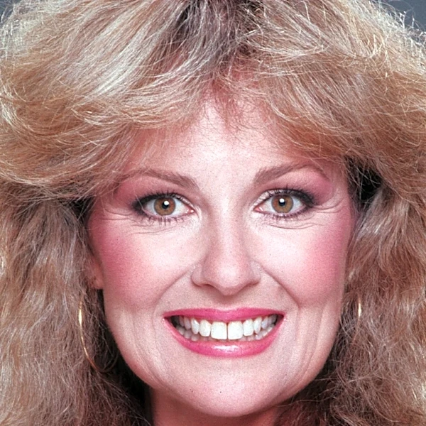 Shelley Fabares' Sitcom Co-Stars React To Her Sad Death At 82