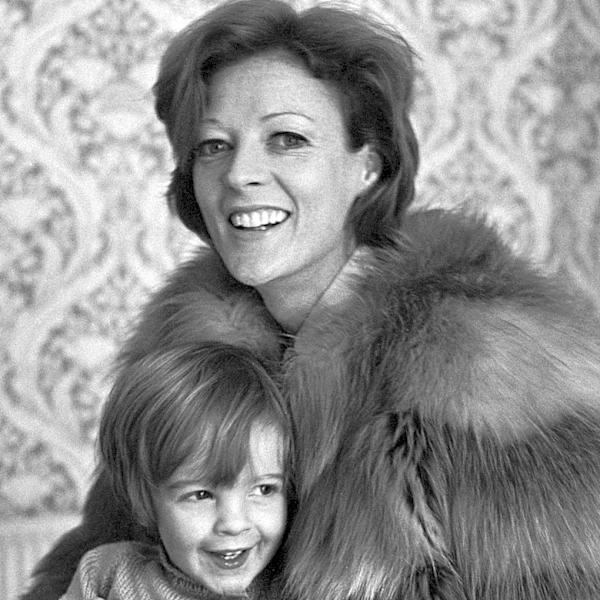 Dame Maggie Smith's Kids Inherited A Fortune: Where Are They Now?