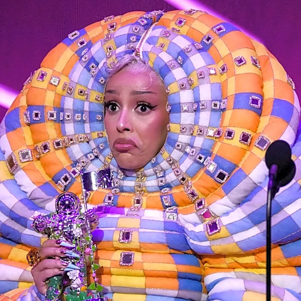 The Worst-Dressed Celebrities In VMAs History