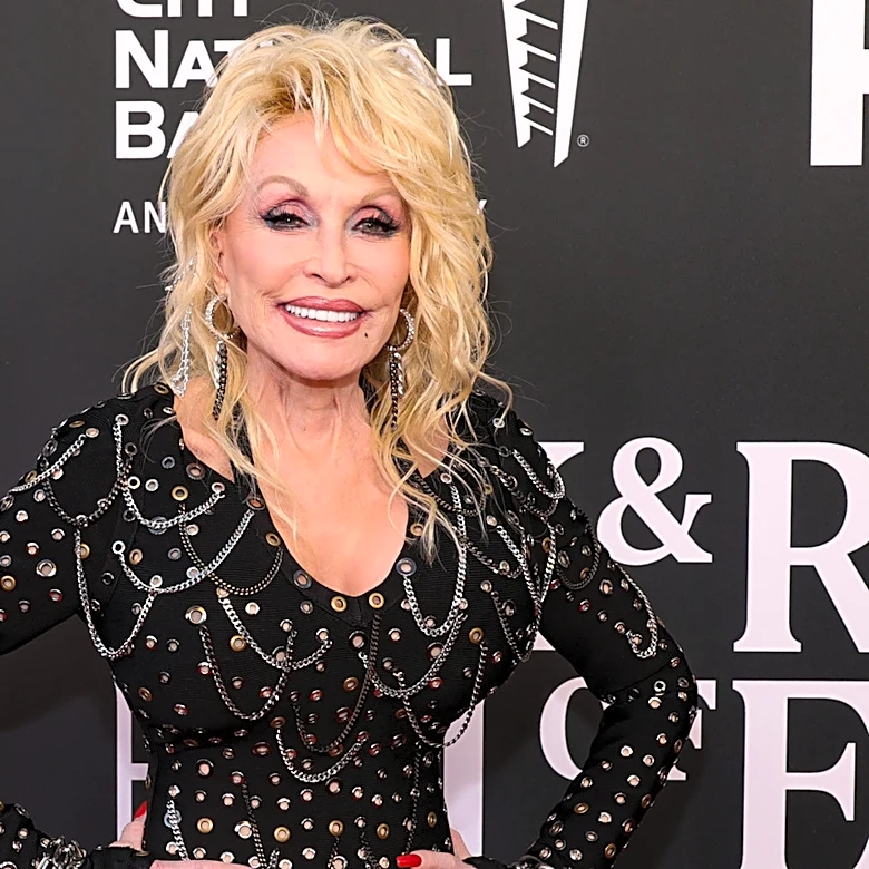 What Dolly Parton's Family & Friends Have Said About Her Marriage To Carl Dean