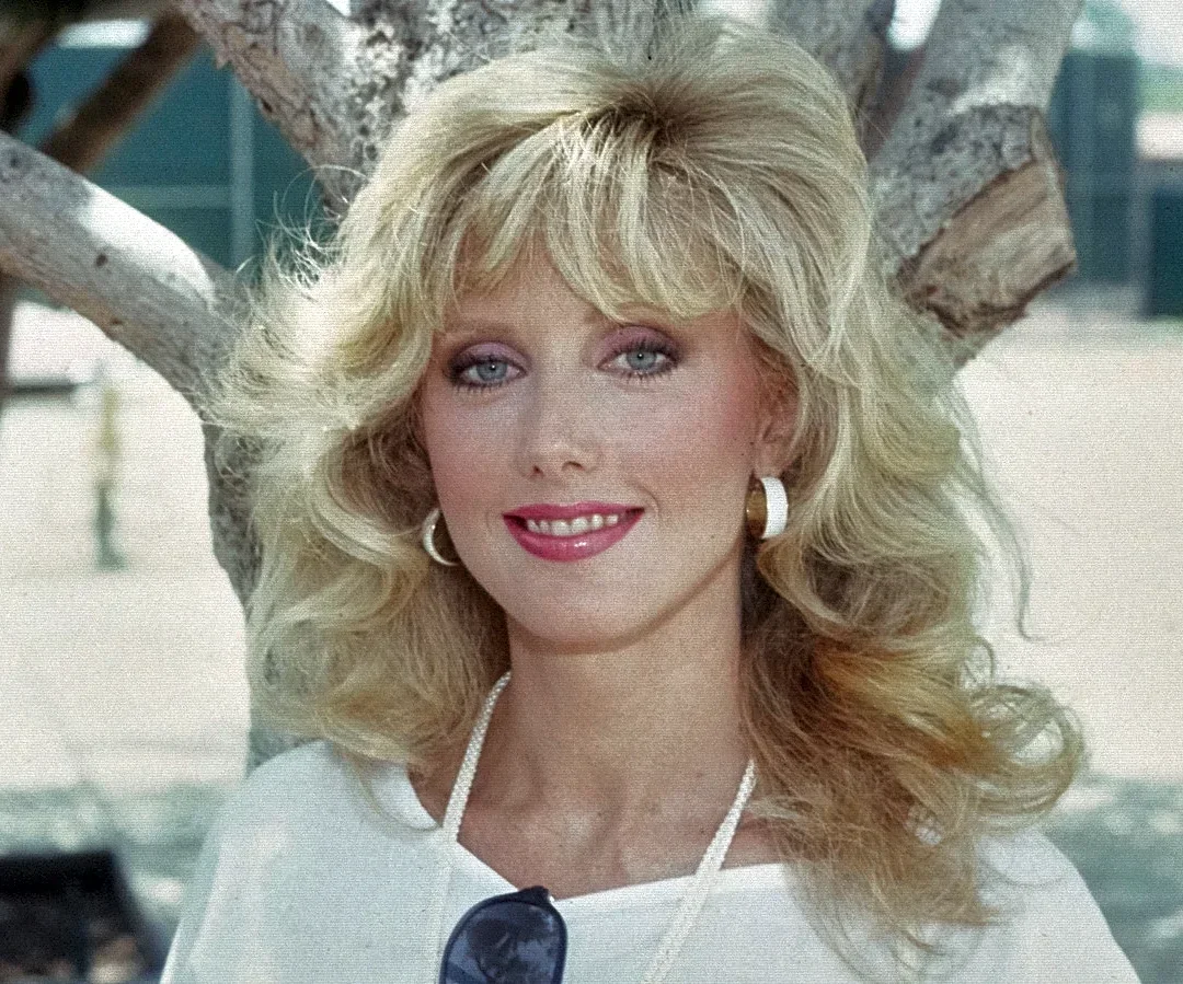 '80s Stunner Morgan Fairchild Is Aging Like Fine Wine & These Pics Prove It
