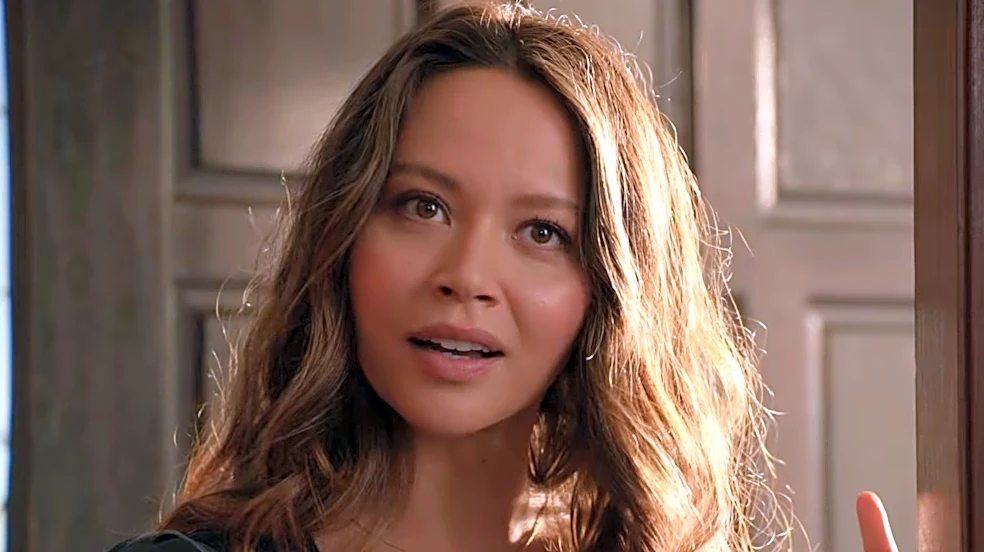 Here's What Lucy From The Rookie Looks Like In Real Life