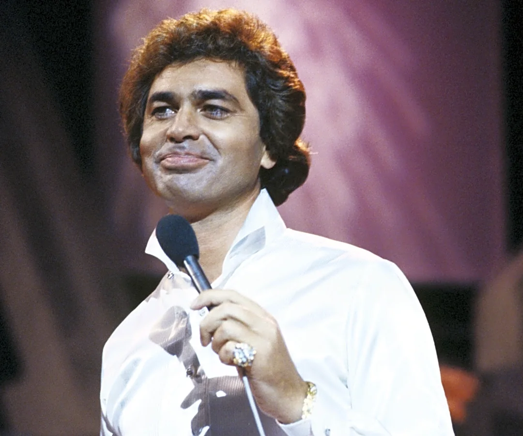 Engelbert Humperdinck: The '60s & '70s Crooner Is Still On The Stage Today