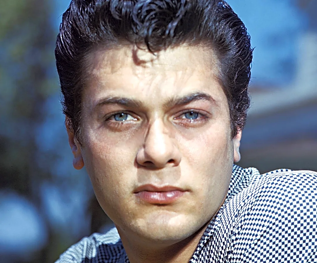 Old Hollywood Heartthrob Tony Curtis Refused To Leave His Fortune To His Kids