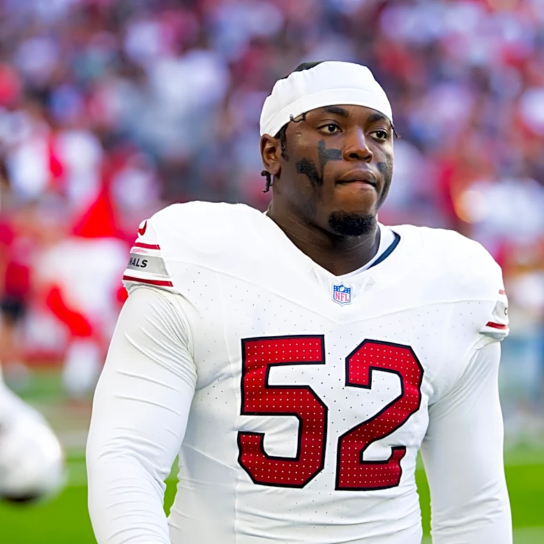 49ers place veteran DL on season-ending IR, officially add new DE