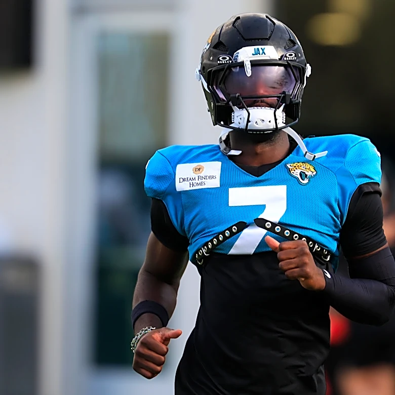 Ex-49ers RB says team should trade for this struggling 1st-rounder