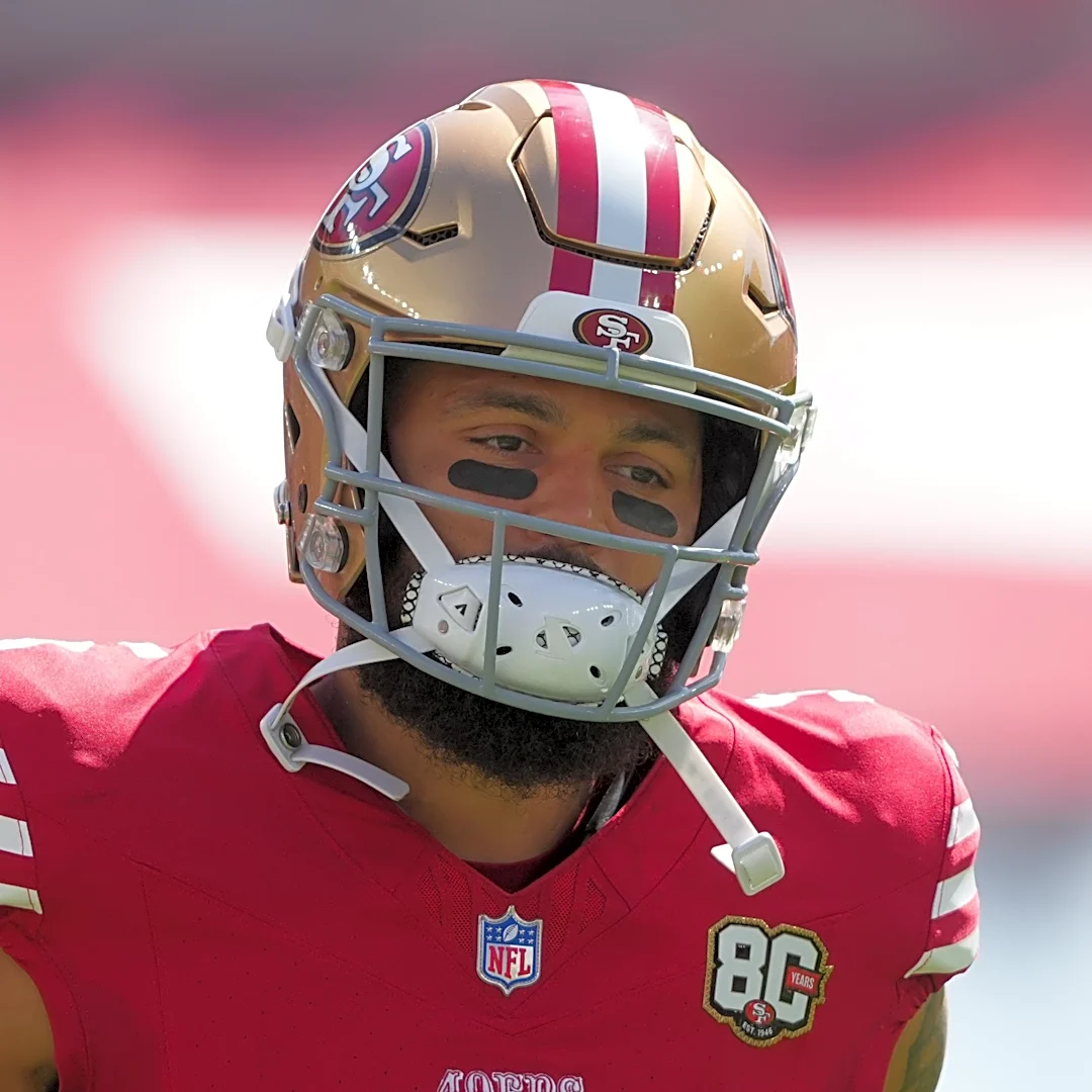 49ers WR Mike Evans exits early with injury vs. Commanders