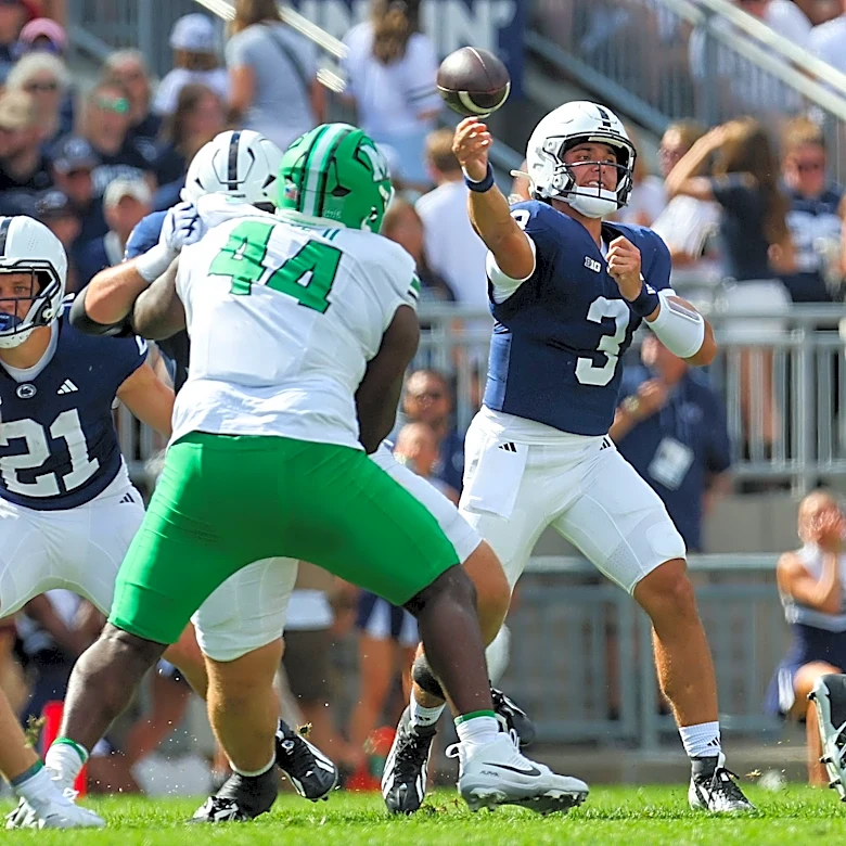 Matt Campbell praises QB Rocco Becht after Penn State debut