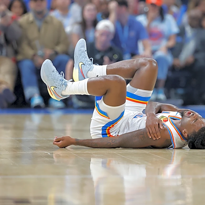 Cason Wallace sustains shoulder injury in OKC's win over Clippers