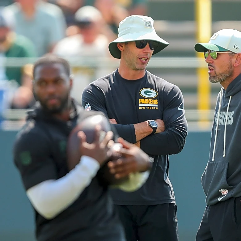Jonathan Gannon puts stamp on Packers defense: 'He's a little crazy'