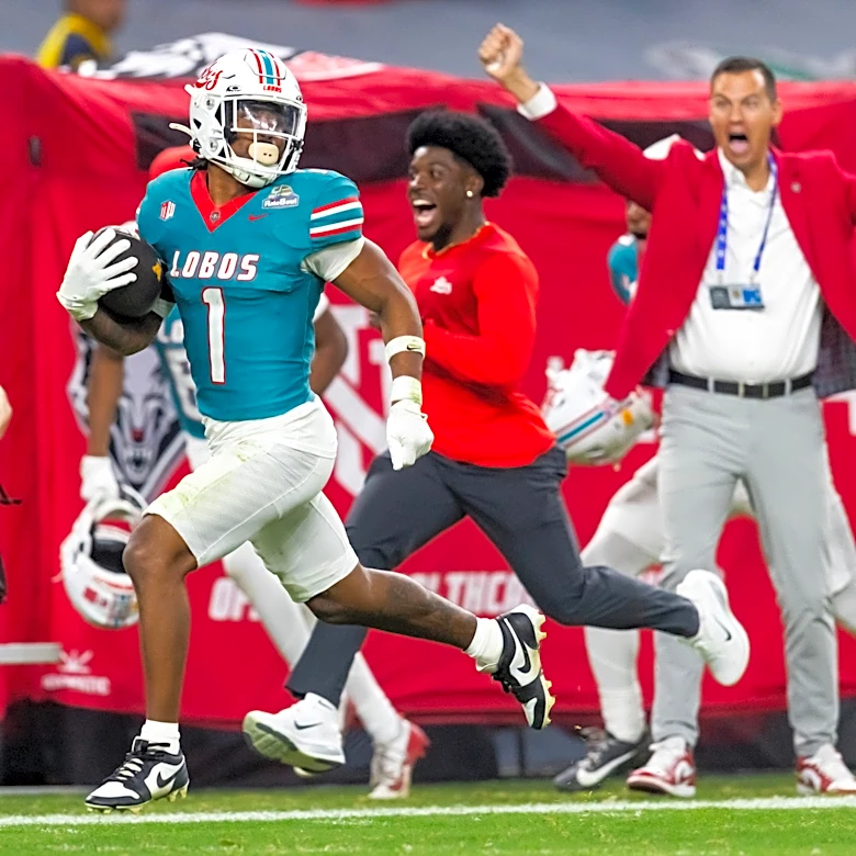 Packers fill practice squad by signing rookie RB and pre-draft visitor