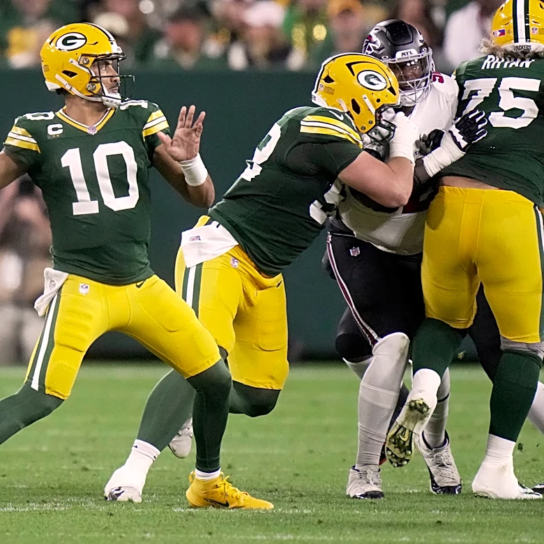 The Packers offensive line is broken, how did we get here?