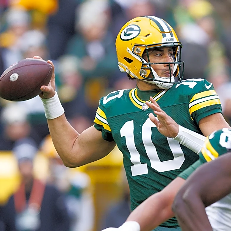 Packers vs. Bucs preview and predictions: Can rebuilt OL rebound in TB?