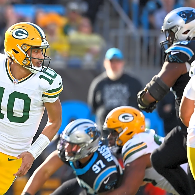 What channel is Packers vs. Panthers on today? Time, TV schedule to watch Week 8 game