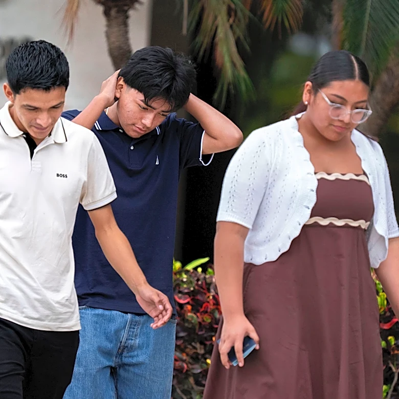 Lake Worth Beach baker detained by ICE sees children in federal court