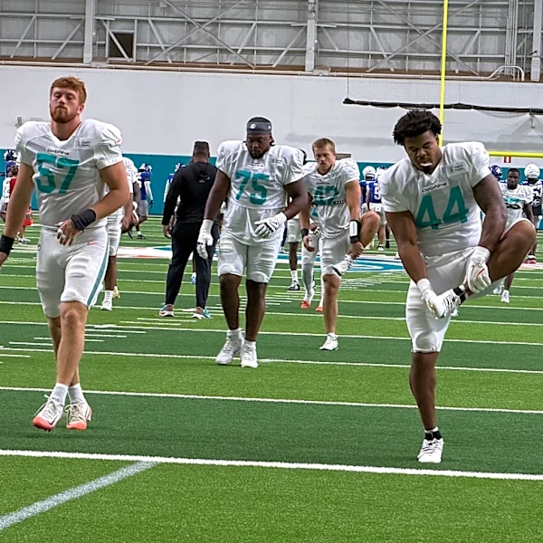 Miami Dolphins conduct joint practice with New York Giants