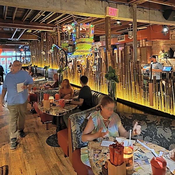 Subculture group opens coffee shop / restaurant in its wave of change
