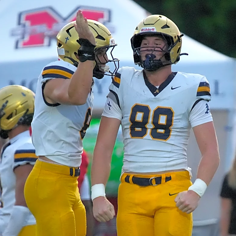 St. Thomas Aquinas new No. 1 in USA TODAY national football poll