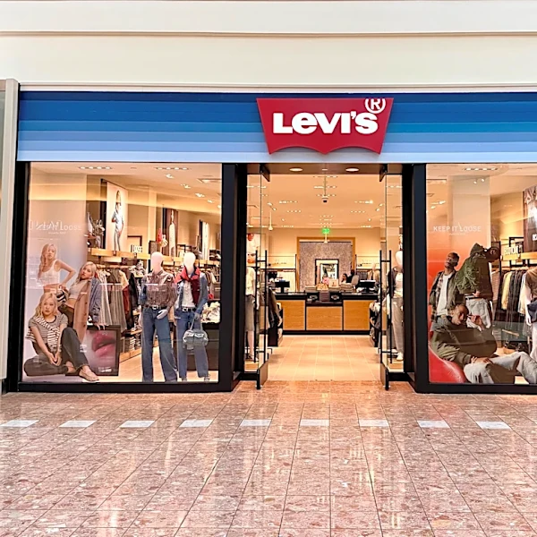 The Gardens Mall has two new clothing stores, a restaurant on the way