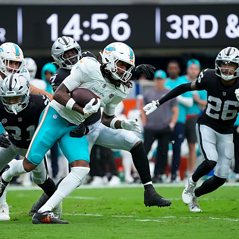 Caleb Douglas makes plays for Dolphins vs. Raiders