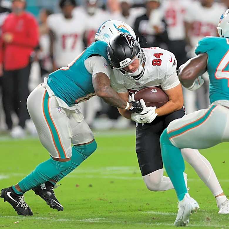 What we know about Kyle Louis' Dolphins injury right now