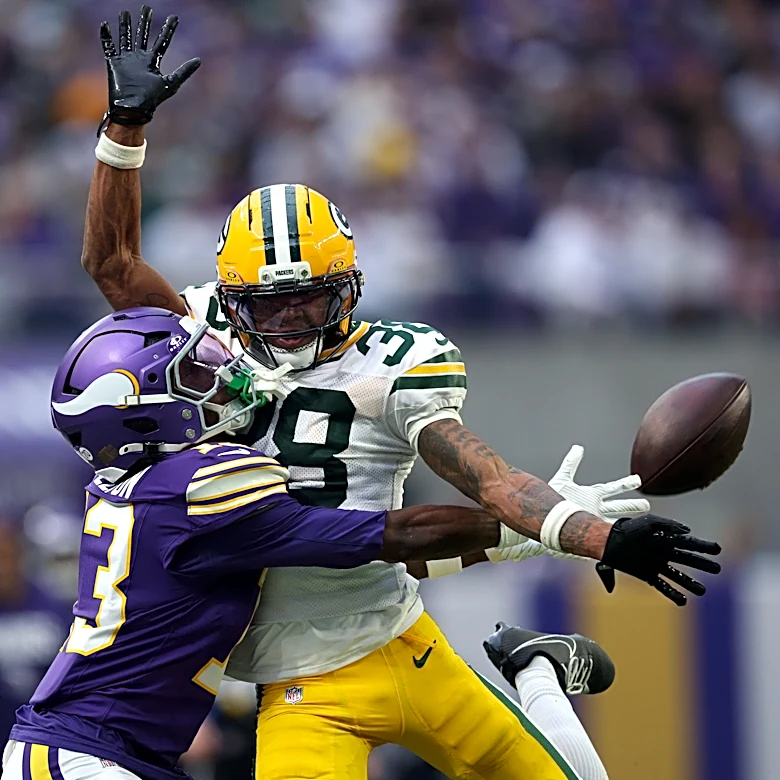 Miami Dolphins place Kyle Louis on IR, sign CB off practice squad