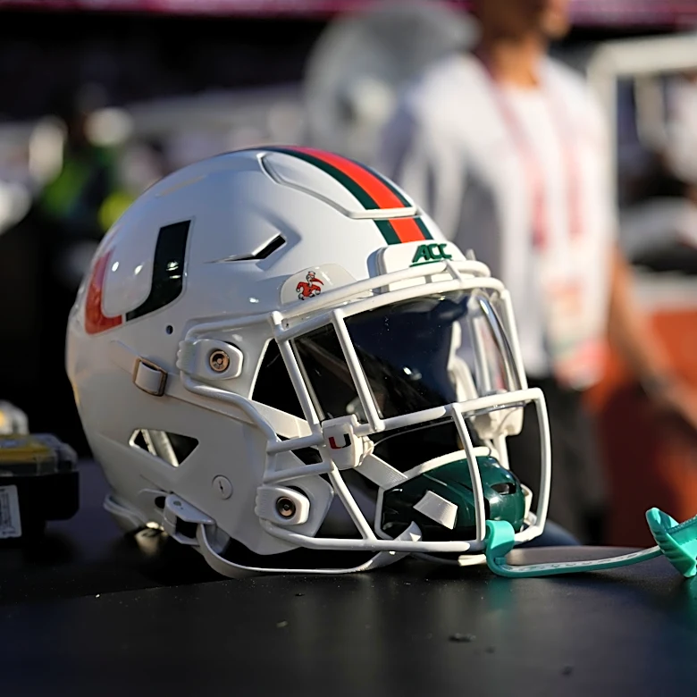 Miami, Nike reportedly agree to landmark deal, ending Hurricanes' Adidas run