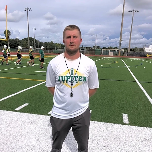 Jupiter football win streak approaches 20 games under new coach