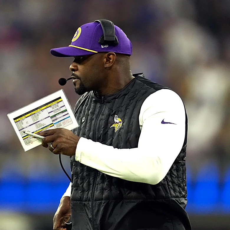 Brian Flores built his teams to fight. So is Dolphins' Jeff Hafley