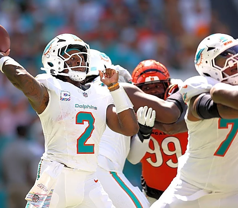 Miami Dolphins QB Malik Willis grades: Not enough passing success